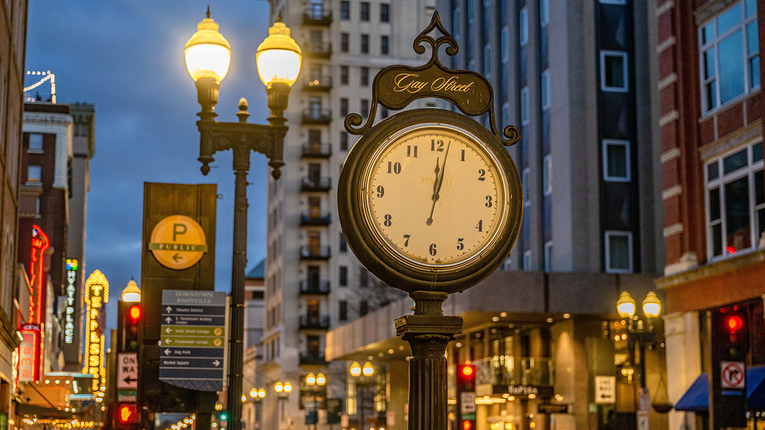 The Best of Knoxville: Upscale Hotels, Fine Dining, Outdoor Fun